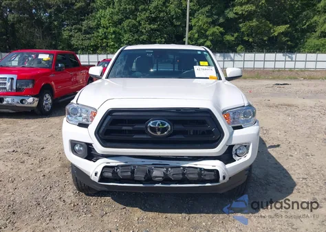 2022 Toyota Tacoma Sr V6 z USA, uszkodzony, nr VIN 3TYRZ5CN5NT021162